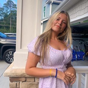 Meet your Posher, Brenna